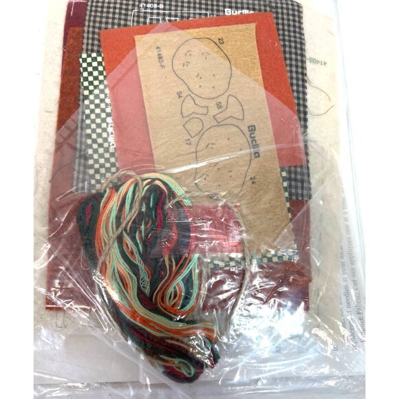 Bucillas Patchworks Noah Soup Easy Applique Project Kit 13" X 19" Stamped Fabric - Picture 4 of 4